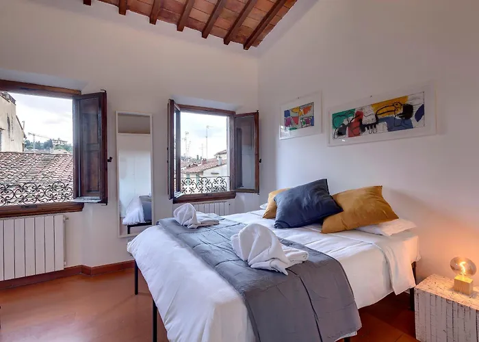 Opera - Sinfonia - Minuetto - Melody Apartments by Mamo Florence